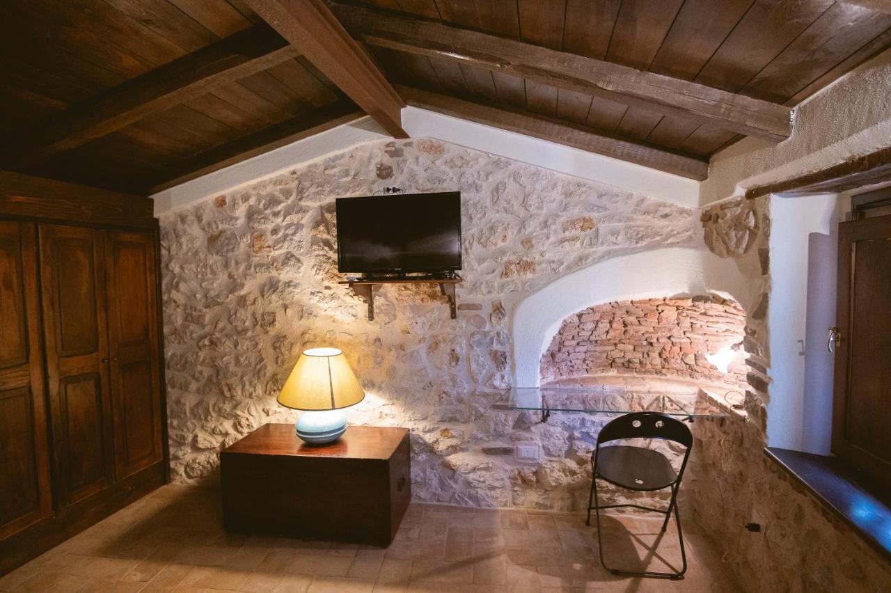 Nena Al Borgo Castello Bed & Breakfast Pico Luaran gambar