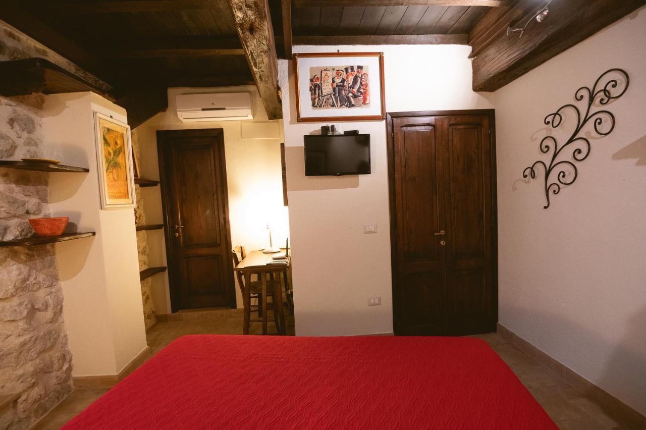Nena Al Borgo Castello Bed & Breakfast Pico Luaran gambar