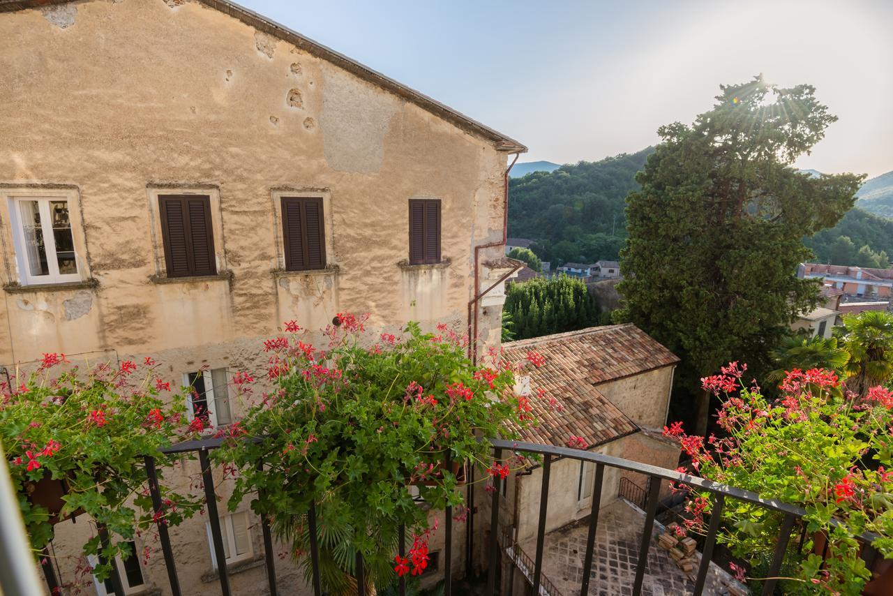 Nena Al Borgo Castello Bed & Breakfast Pico Luaran gambar